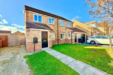 3 bedroom semi-detached house for sale, Middlebeck Close, Beck View, Middlesbrough