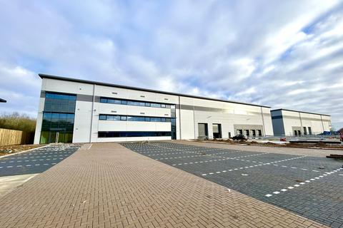 Industrial unit to rent, Cabot Bicester, Axis J9 Bicester, Middleton Stoney Road, Bicester, OX26 1RT