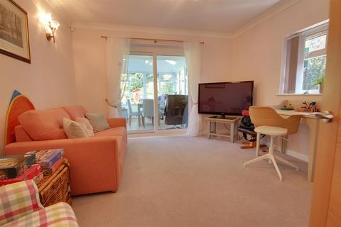 50 Manor Road, Swanland, North Ferriby, HU14 3PB