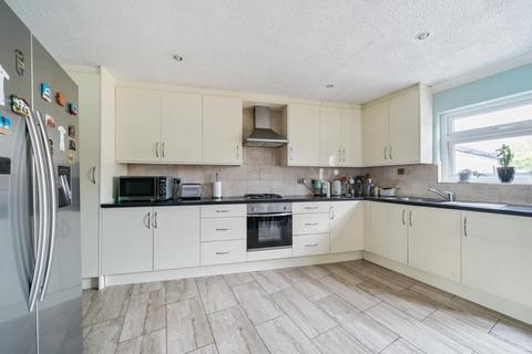 81 Holyrood Avenue, Harrow, HA2 8UD