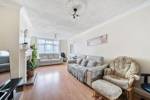 81 Holyrood Avenue, Harrow, HA2 8UD