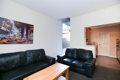 3 bedroom apartment to rent, Lonsdale Terrace, Newcastle Upon Tyne NE2