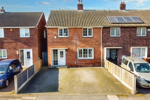 3 bedroom townhouse for sale, Rowsley Avenue, Long Eaton, Nottingham