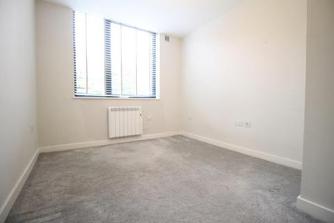 2 bedroom apartment to rent, Field End Road, Ruislip HA4