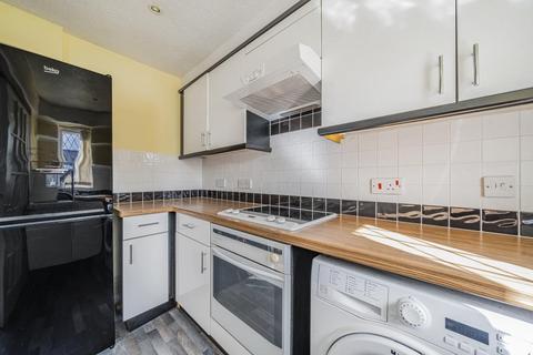 1 bedroom maisonette for sale, Bagshot,  Surrey,  GU19