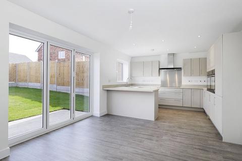 4 bedroom detached house for sale, Whitworth Gardens, Stratford Road, Honeybourne, Worcestershire, WR11