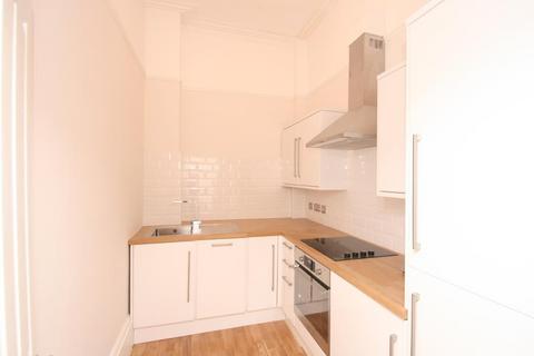 2 bedroom apartment to rent, Meridian Road, Bristol BS6