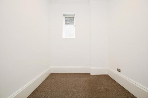 2 bedroom apartment to rent, Meridian Road, Bristol BS6