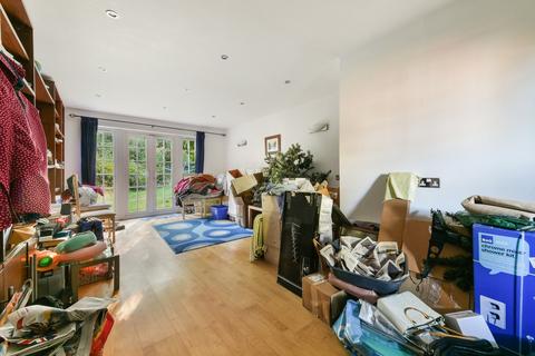 10, Welcome Cottages Slines Oak Road, Woldingham, Caterham, CR3 7EB