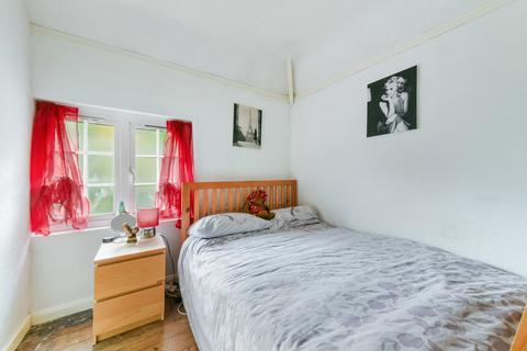 10, Welcome Cottages Slines Oak Road, Woldingham, Caterham, CR3 7EB