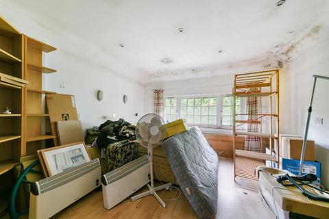 10, Welcome Cottages Slines Oak Road, Woldingham, Caterham, CR3 7EB
