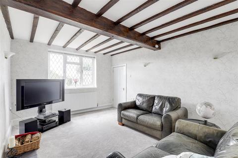 4 bedroom cottage for sale, Sandfield Road, Arnold NG5