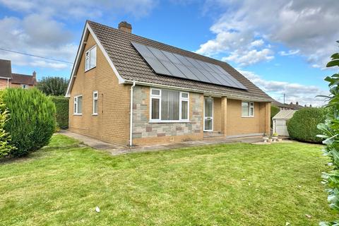 4 bedroom bungalow for sale, Y Ffrydd, Canal Road, Newtown, Powys, SY16