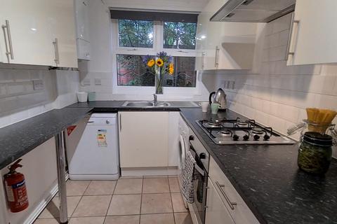 3 bedroom house to rent, Exbury Street, Manchester M14