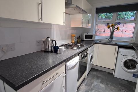 3 bedroom house to rent, Exbury Street, Manchester M14