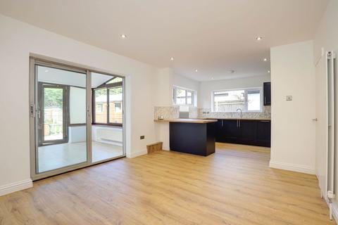 261 Peppard Road, Emmer Green, Reading, RG4 8UB