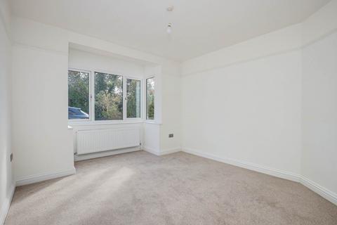 261 Peppard Road, Emmer Green, Reading, RG4 8UB