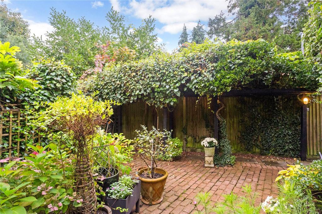 Courtyard Garden