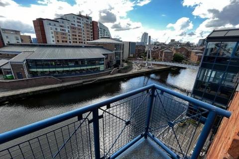 2 bedroom flat to rent, Langtons Wharf