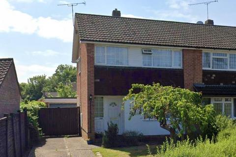 3 bedroom semi-detached house to rent, Nightingale road,  Woodley,  RG5