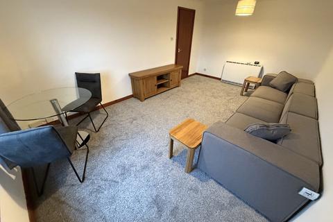 2 bedroom flat to rent, Urquhart Terrace, City Centre, Aberdeen, AB24