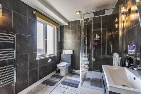 286 Ashgate Road, Chesterfield, S40 4AW