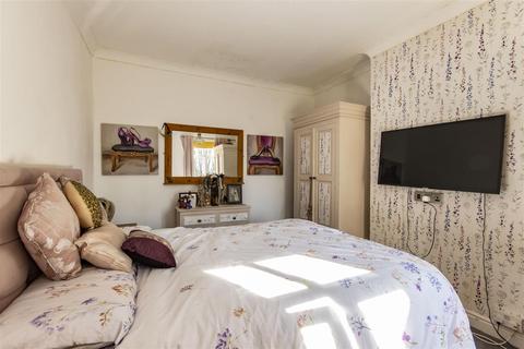 286 Ashgate Road, Chesterfield, S40 4AW