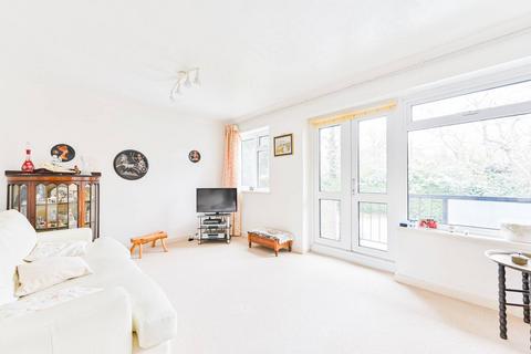 3 bedroom flat for sale, Gooden Court, Harrow on the Hill, Harrow, HA1