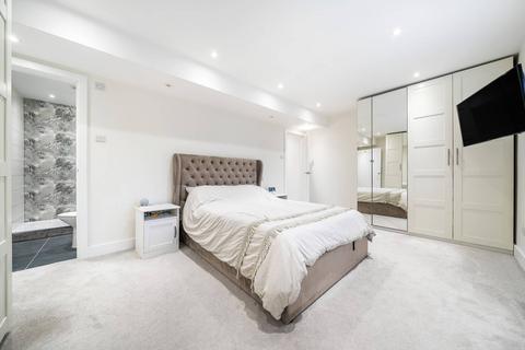 26 Fairmead, Bromley, BR1 2JU
