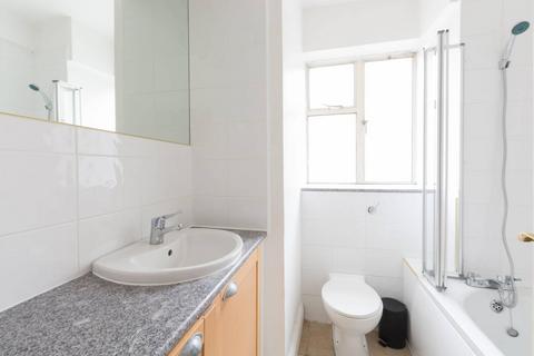 2 bedroom flat to rent, Prince Albert Road, St John's Wood, London, NW8