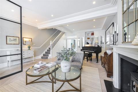 3 Alfriston Road, London, SW11 6NS