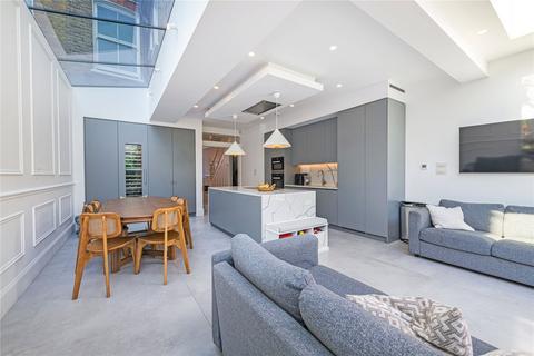 3 Alfriston Road, London, SW11 6NS