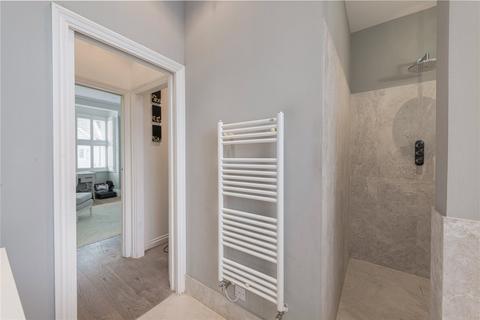 3 Alfriston Road, London, SW11 6NS