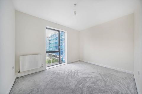 2 bedroom apartment to rent, Charcot Road London NW9