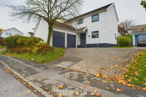 4 bedroom detached house for sale, Uzmaston Road, Haverfordwest