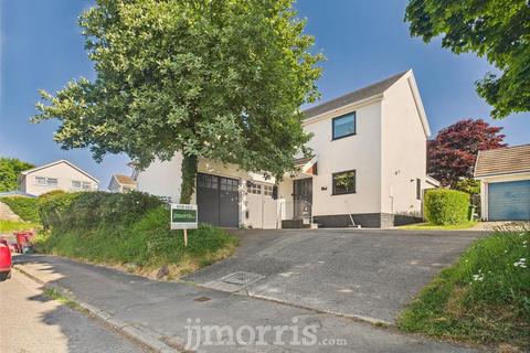4 bedroom detached house for sale, Uzmaston Road, Haverfordwest
