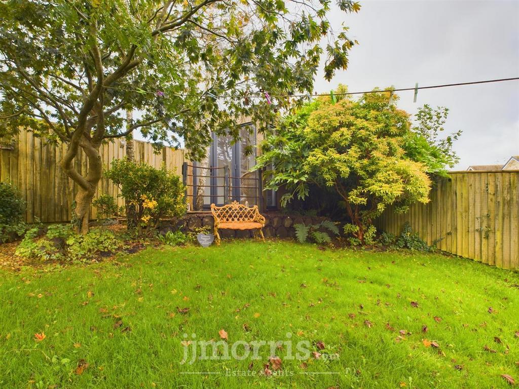 CAM02121 G0-PR0103-STILL007.jpg