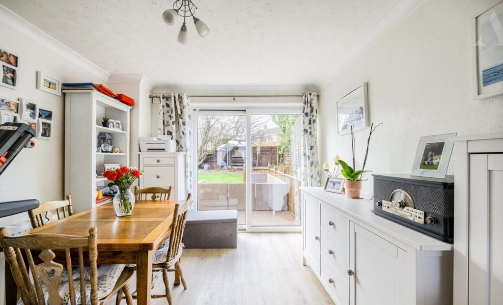 57 Swanswell Road dining area