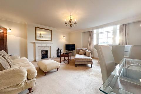 2 bedroom flat to rent, Lansdown Terrace, Cheltenham GL50 2JT