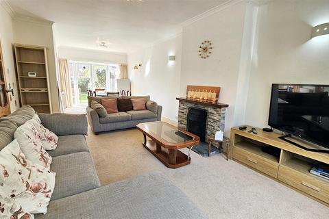 3 bedroom detached house for sale, Gifford Close, Evington