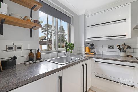 Flat 4, Harding House Addison Court, Epping, CM16 4FG
