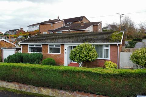 25 Burton Drive, Wrexham, LL12 8BG