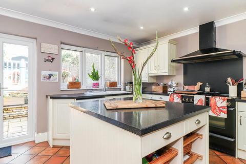 3 bedroom terraced house for sale, Villiers Road, Watford WD19