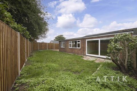 3 bedroom semi-detached bungalow for sale, Greenacre Road, Hingham