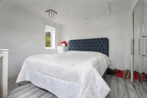 9 Benedictine Gate, Waltham Cross, EN8 0XB