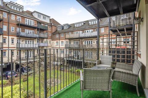 2 bedroom flat for sale, High Wycombe,  Buckinghamshire,  HP13