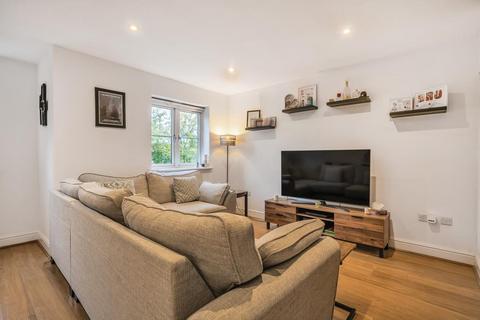 2 bedroom flat for sale, High Wycombe,  Buckinghamshire,  HP13