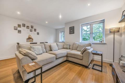 2 bedroom flat for sale, High Wycombe,  Buckinghamshire,  HP13