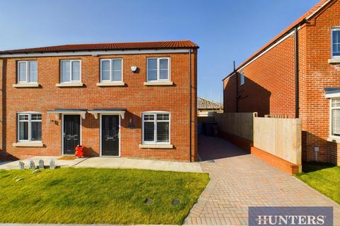 3 bedroom semi-detached house for sale, Bradley Vale, Bridlington