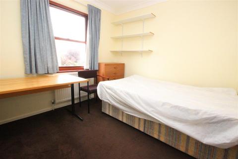 undefined, Monard Terrace, Denmark Street